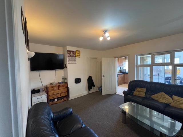 House for rent in London Borough of Ealing, Greater London