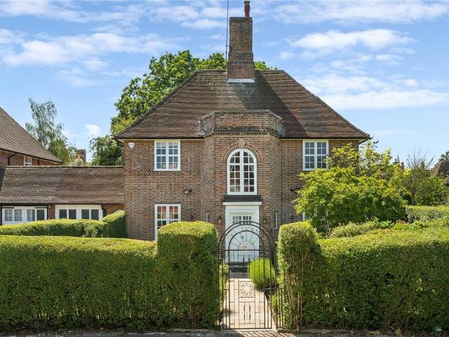 House for sale in Hampstead Garden Suburb, Greater London