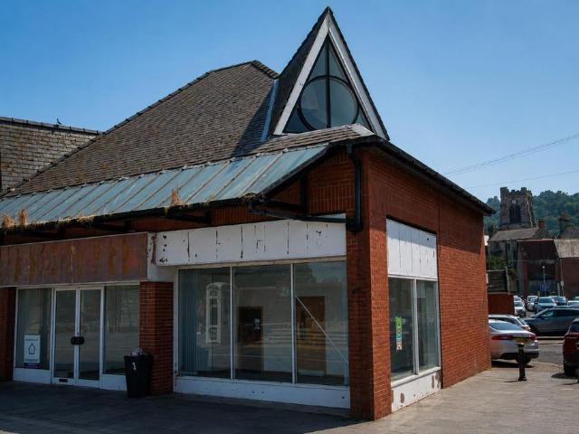 House for sale in Colwyn Bay, Wales