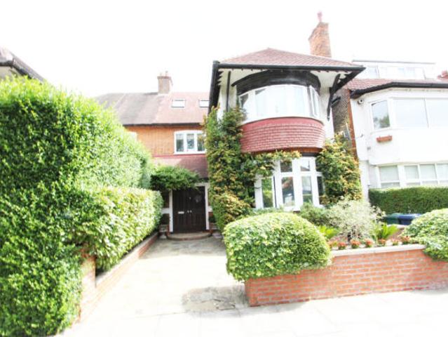 Farm for sale in Golders Green, Greater London