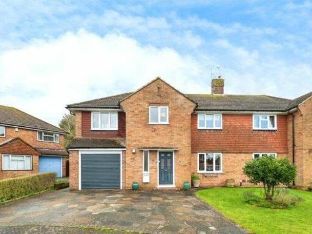 House for sale in Hillview, Surrey