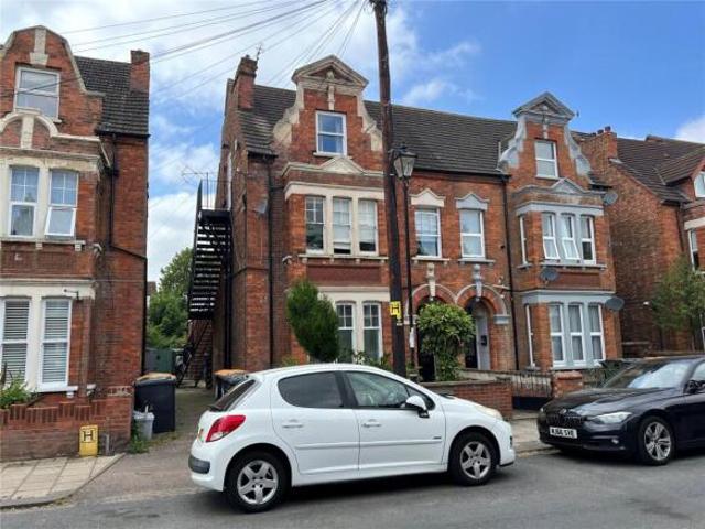 Farm for sale in Woodside Estate, Houghton Regis