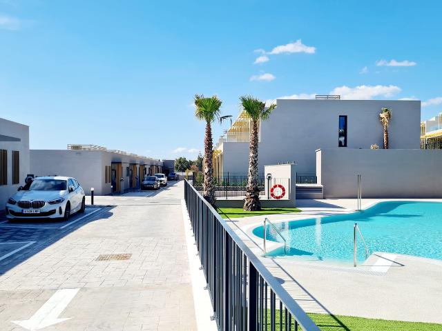 Casa en alquiler en Puerto de la Torre, Málaga-Costa del Sol