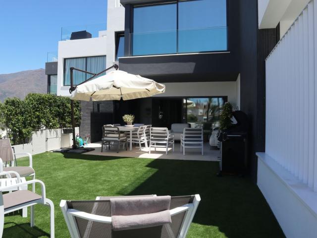 Casa en alquiler en Barriada Islas Canarias, Costa del Sol Occidental