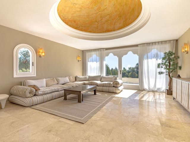 Casa en alquiler en Barriada Islas Canarias, Estepona