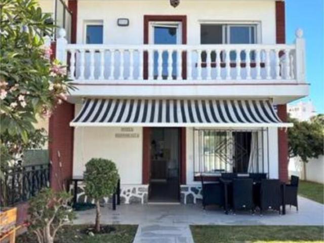 Casa en alquiler en Torre de Benagalbón, La Axarquía