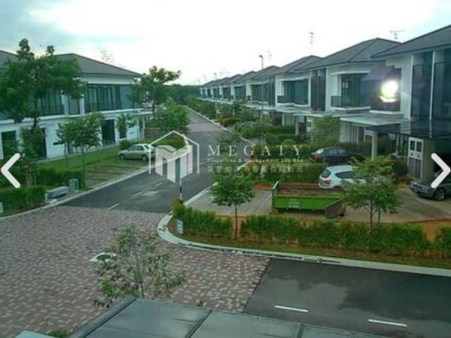 House for rent in Taman Ungku, Johor Bahru