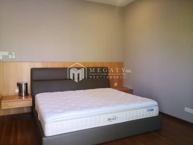 House for rent in Taman Ungku, Johor Bahru