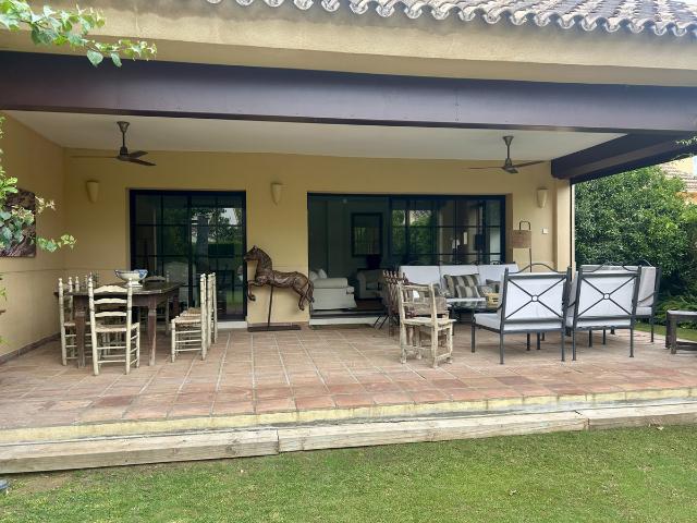 Casa en alquiler en Honda Cavada, Costa del Sol Occidental