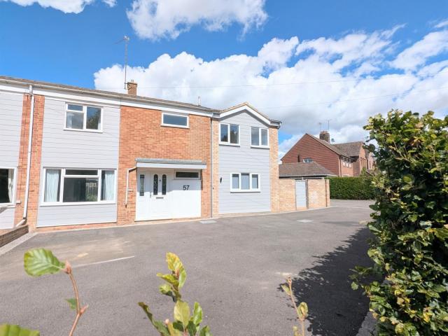 House for rent in Littlecote, West Sussex