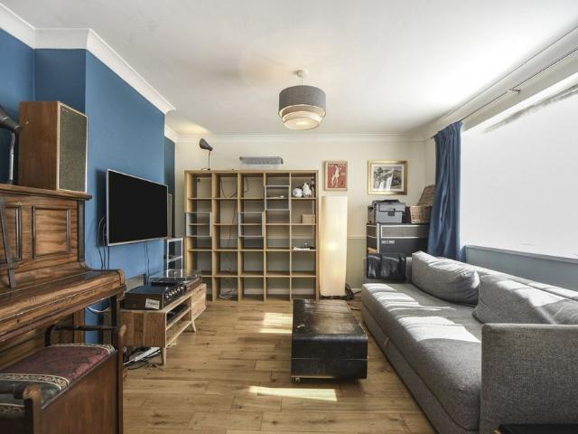 House for rent in Swanley, The Butts