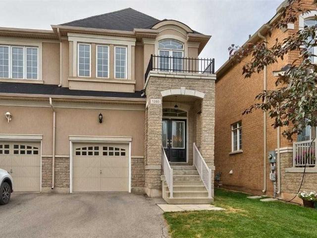 House for rent in Oakville, Ontario