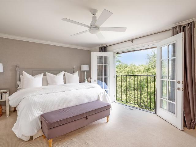 House for rent in Oakville
