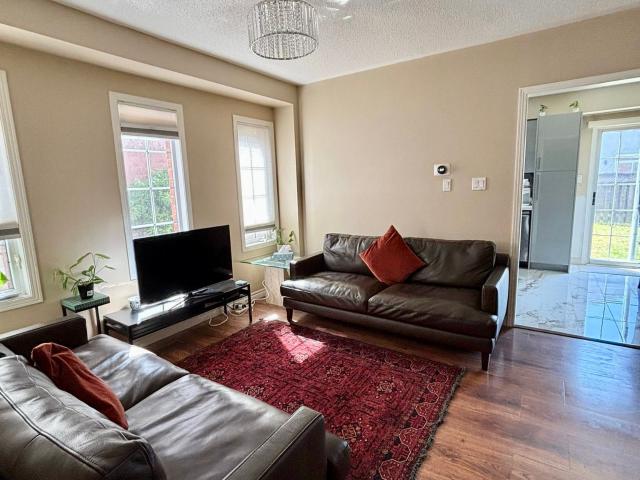 House for rent in Oakville