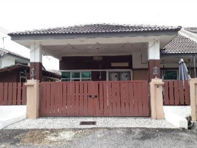 Residential House for sale in Malaka