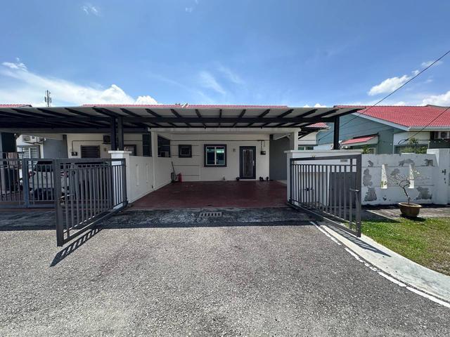Residential House for rent in Tanjong Sepat, Selangor