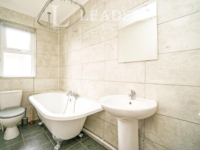 House for rent in Stoneycroft, Calderstones