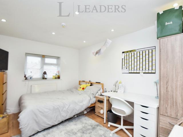 House for rent in Kings Hill, Colliers End