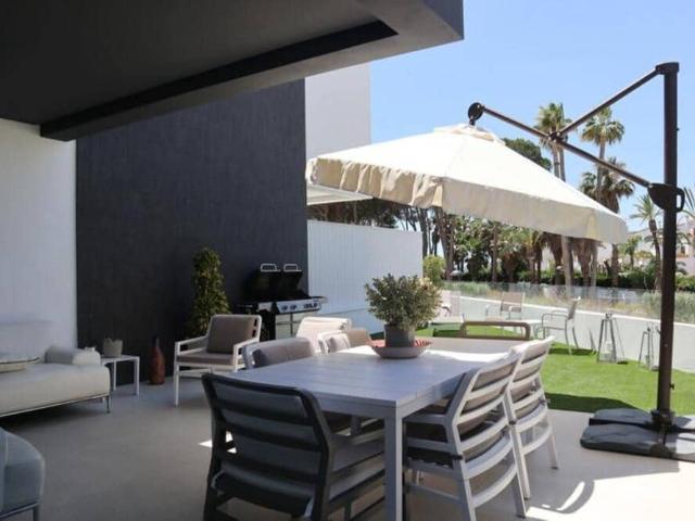 Casa en alquiler en Urbanización Puerto Estepona (Seghers), Costa del Sol Occidental