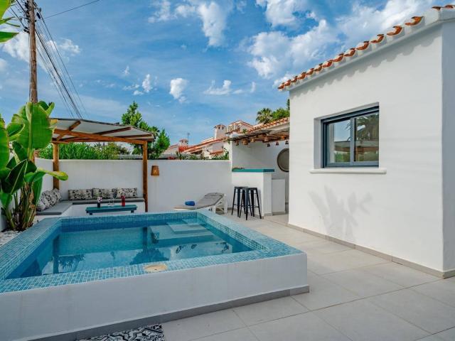 Casa en alquiler en Barri les Roques, la Marina Alta