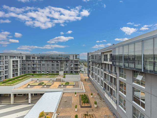 Apartment for rent in Bedfordview, City of Ekurhuleni Metropolitan Municipality