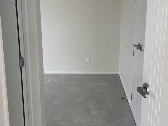 Apartment for rent in Paremoremo, Oroua County