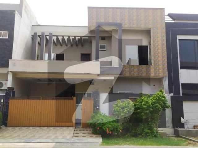 House for sale in Faisalabad, Islamabad Capital Territory