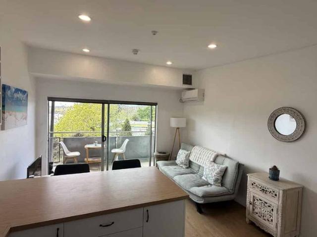 Apartment for rent in Albany Village, Upper Harbour