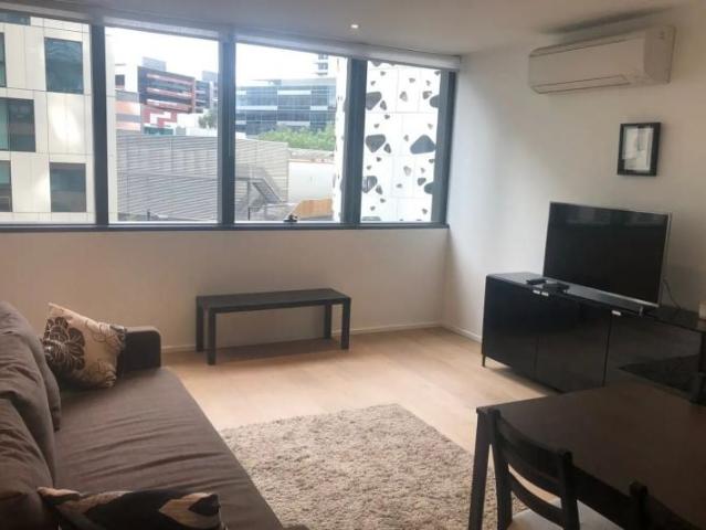 House for rent in Docklands