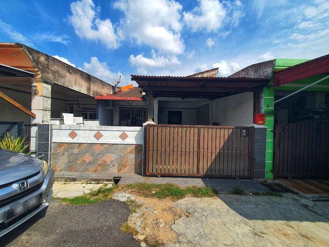Terraced House for sale in Durian Tunggal, Malaka