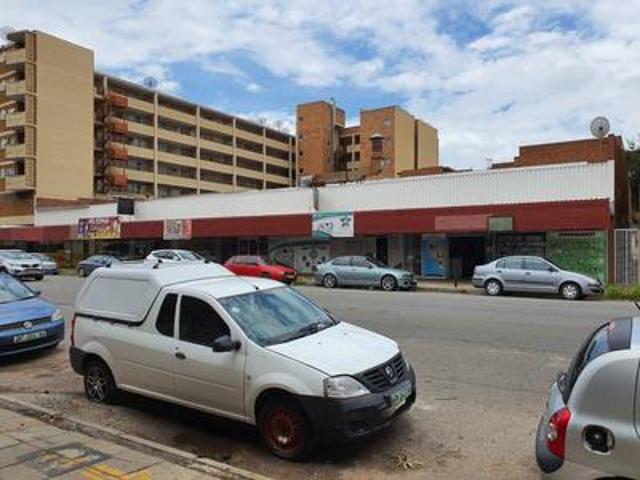 Commercial for rent in Dr Kenneth Kaunda, North West