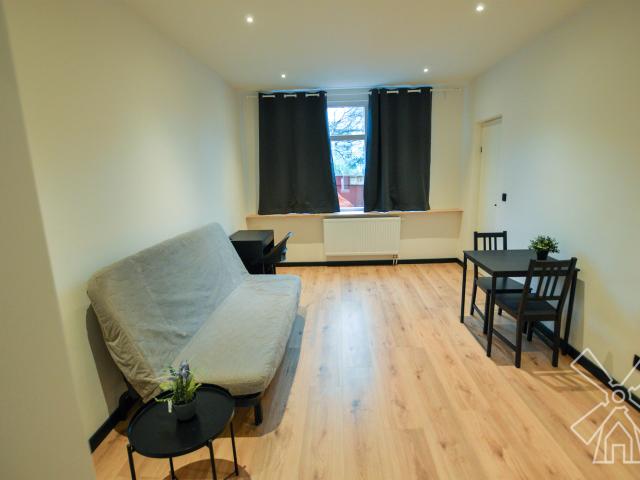 Studio te huur in Laak, Zuid Holland