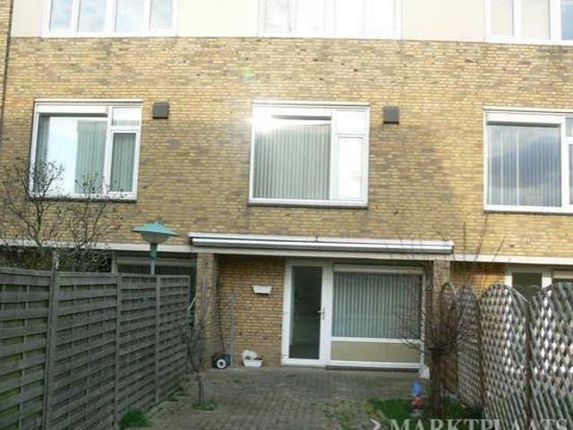 Studio te huur in Tegelarijeveld-Broekhin, Roermond