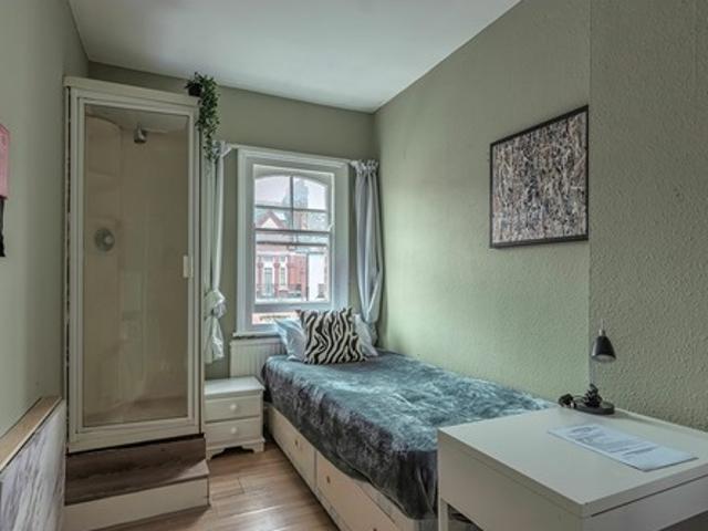 Studio for rent in West Kensington, Greater London
