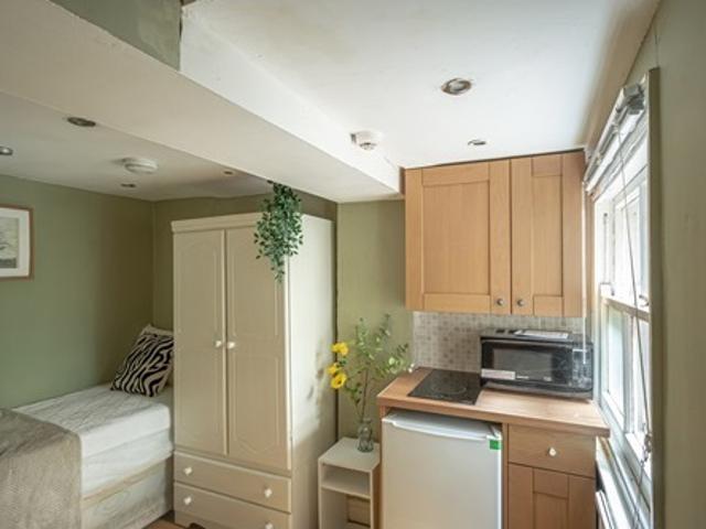 Studio for rent in West Kensington, Greater London