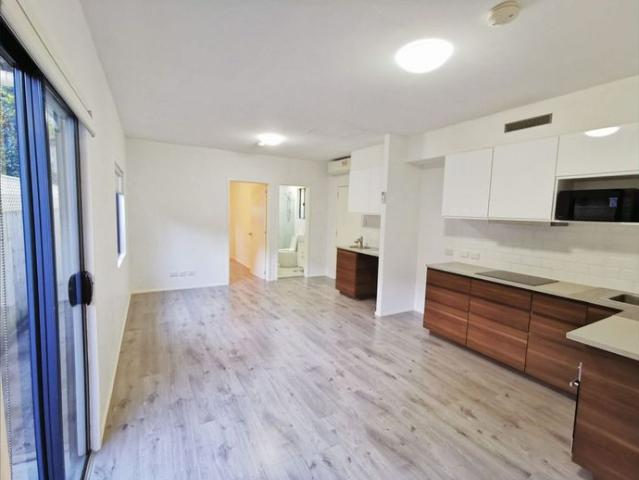House for rent in Lower North Shore, Sydney