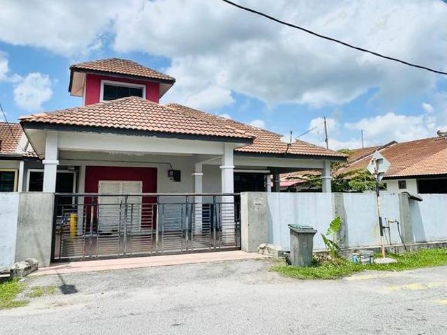 Residential House for sale in Malaka