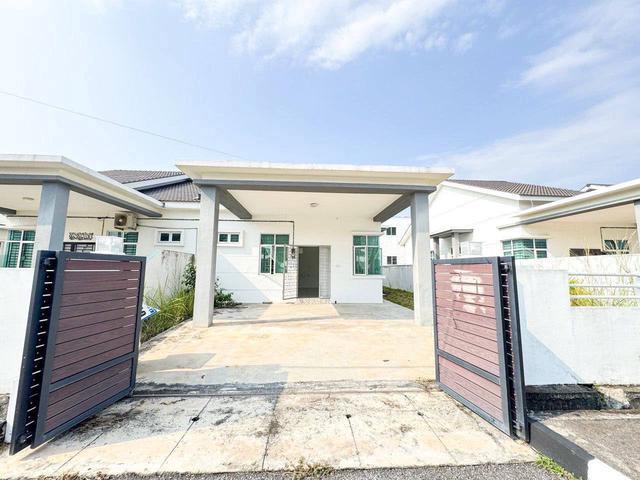 Residential House for sale in Lunas, Kedah