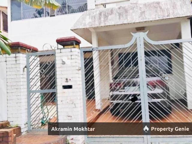 Residential House for sale in Langat, Selangor
