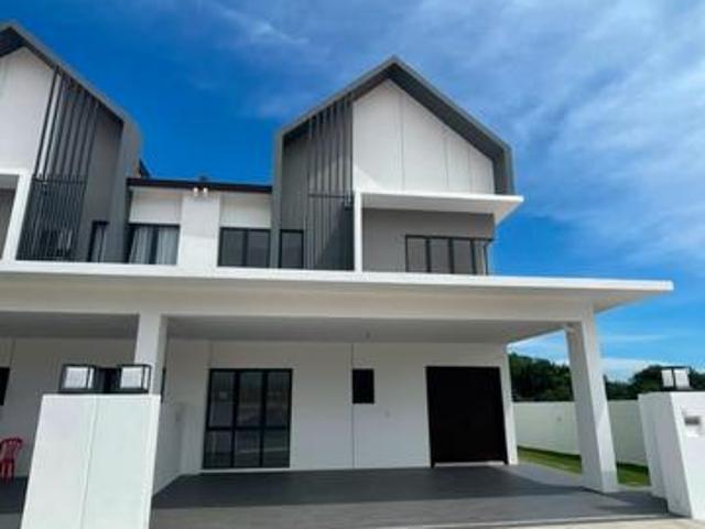 Residential House for sale in Sendayan Village, Negeri Sembilan