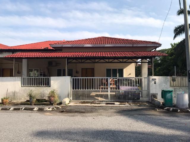 Residential House for sale in Perak, Chenderong Balai