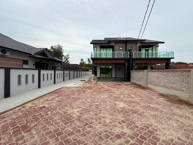 Terraced House for sale in Tringganu