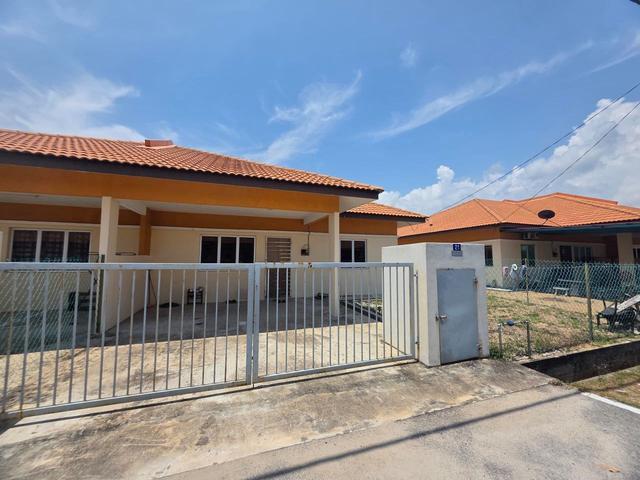 Residential House for sale in Pekan, Pahang