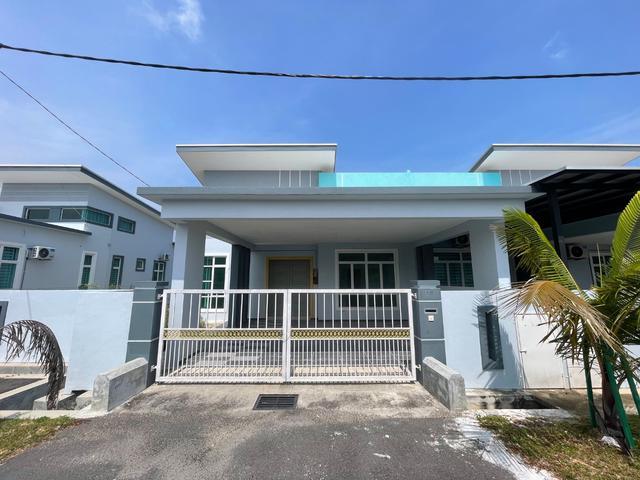 Residential House for sale in Malaka