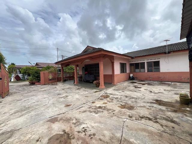 Residential House for sale in Pekan, Pahang