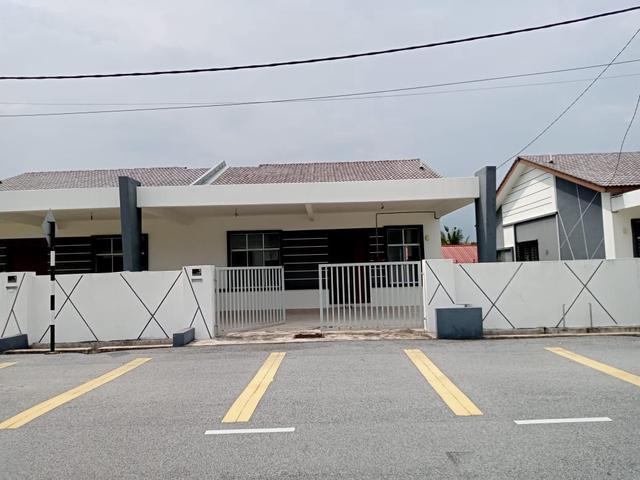 Residential House for sale in Pekan