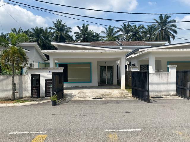 Residential House for sale in Nilai, Negeri Sembilan
