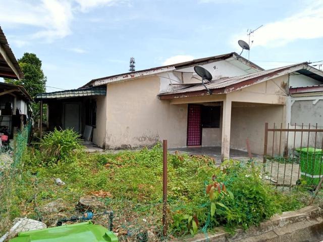 Residential House for sale in Pekan, Pahang