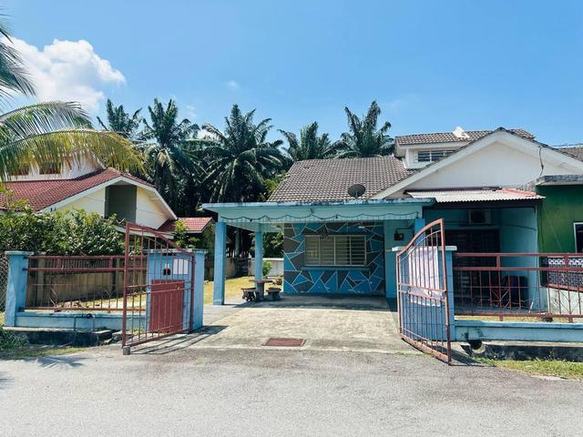 Residential House for sale in Tanjong Sepat, Selangor