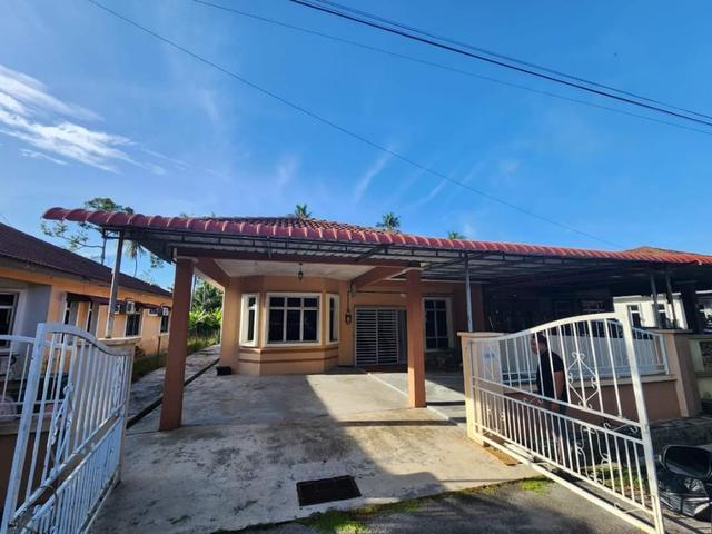 Residential House for sale in Durian Tunggal, Malaka